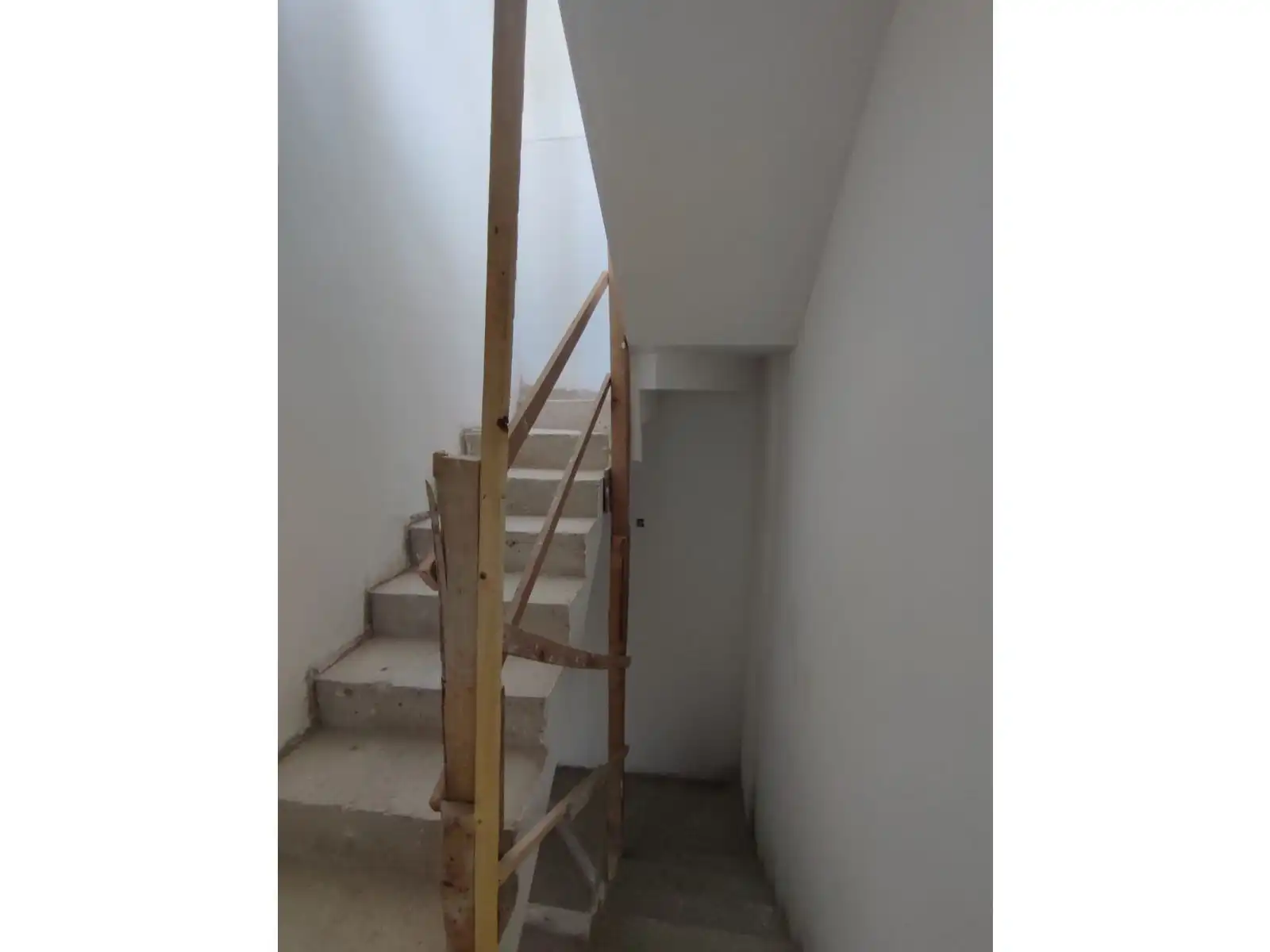 casa-en-venta-en-rosario-fachada-moderna Casa en venta en Rosario fachada moderna