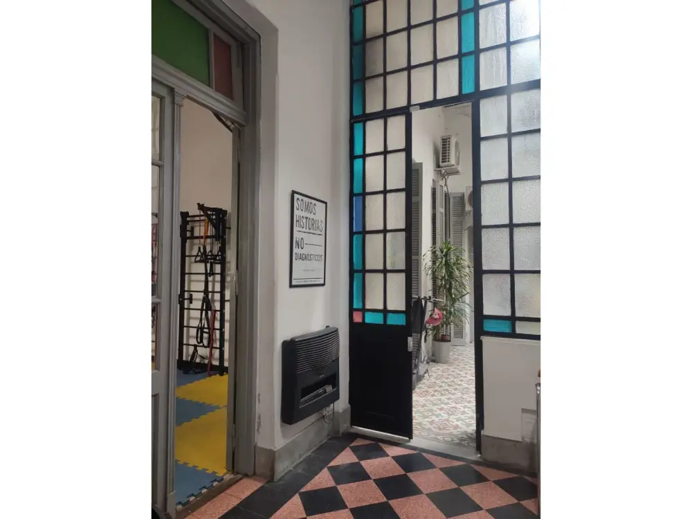 casa-en-venta-en-barrio-parque-rosario-hall-distribucion Casa en venta en Barrio Parque Rosario hall de distribución