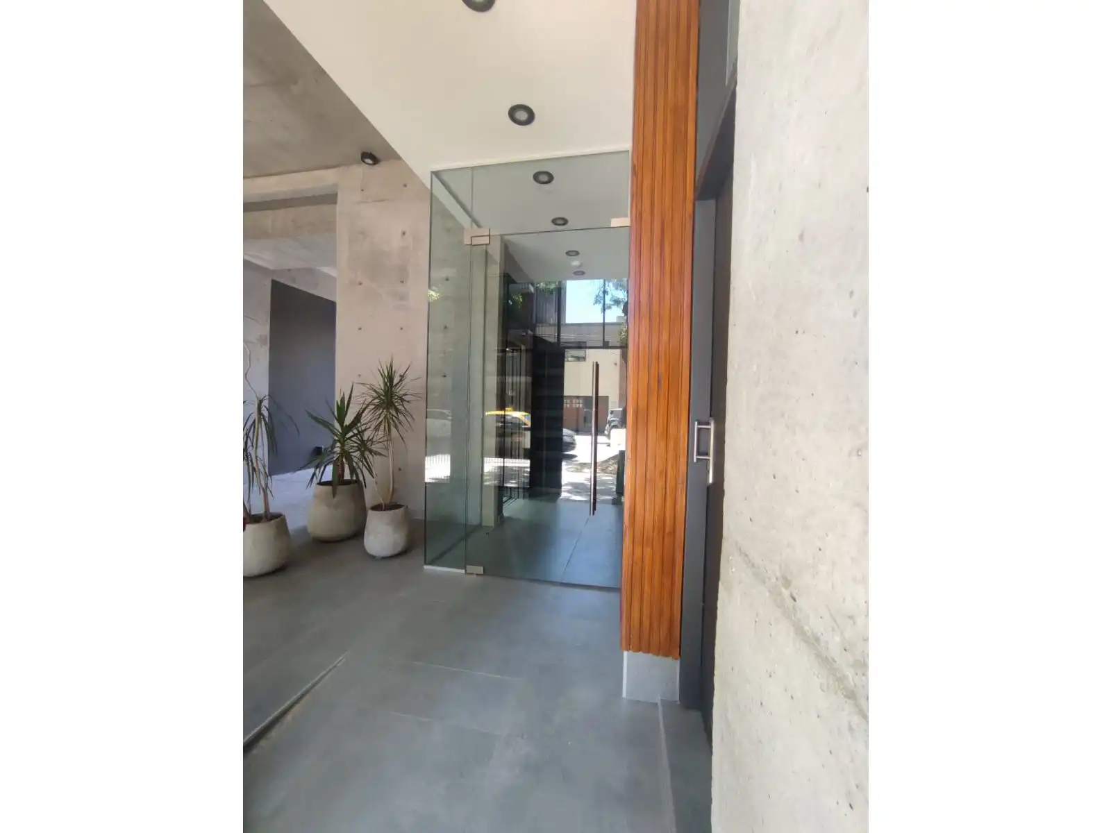 Monoambiente en venta Rosario ingreso edificio