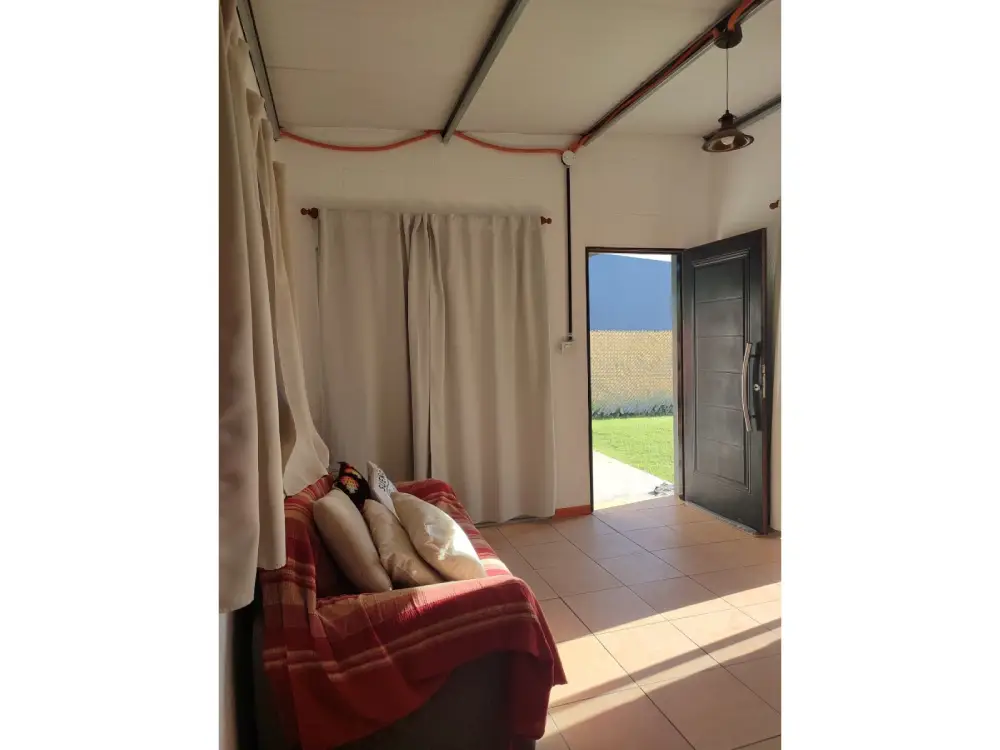 casa-en-venta-tierra-de-suenos-3-roldan-living Casa en venta en Tierra de Sueños 3 Roldán living luminoso